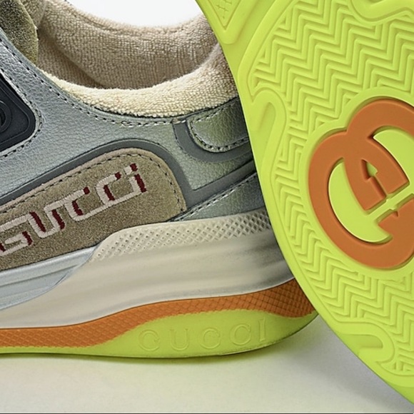 GUCCI Sneakers - Picture 2 of 16